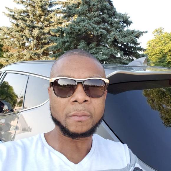 Meet your Posher, Robert - Picture 1 of 1